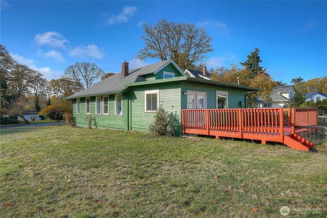 205 Brandywine Ave, Dupont, WA 98327