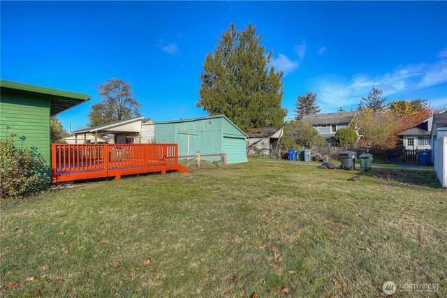 205 Brandywine Ave, Dupont, WA 98327