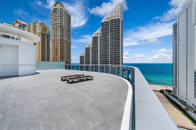 17550 Collins Avenue PH1, Sunny Isles Beach, FL 33160