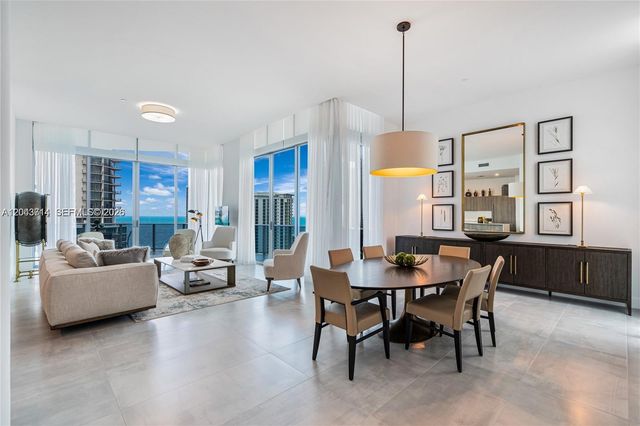 17550 Collins Avenue PH1, Sunny Isles Beach, FL 33160