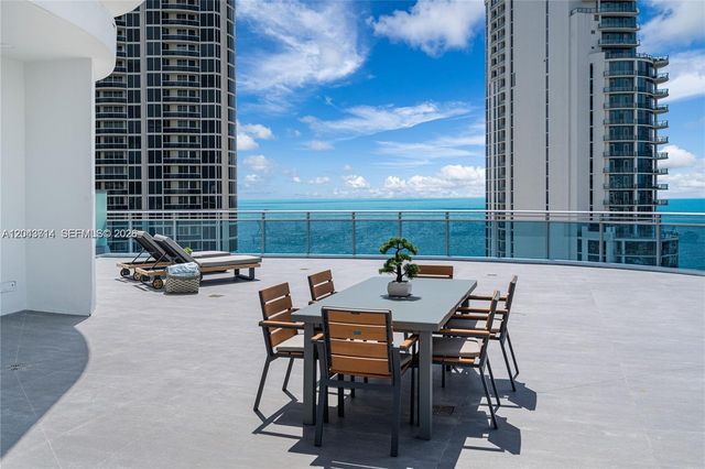 17550 Collins Avenue PH1, Sunny Isles Beach, FL 33160