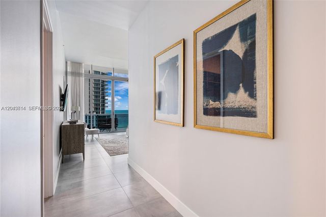 17550 Collins Avenue PH1, Sunny Isles Beach, FL 33160