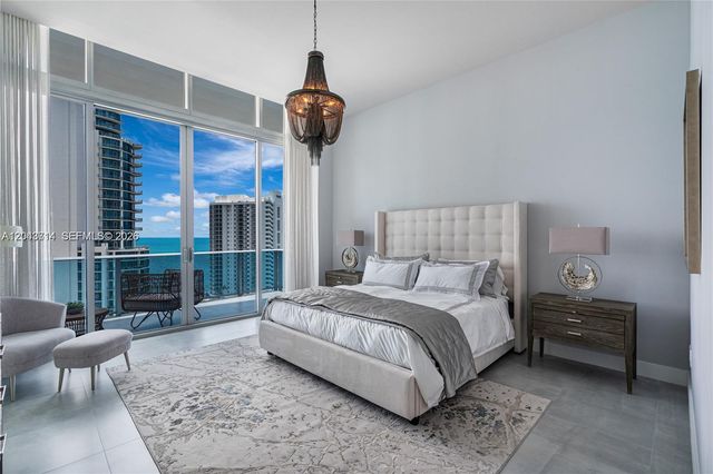 17550 Collins Avenue PH1, Sunny Isles Beach, FL 33160