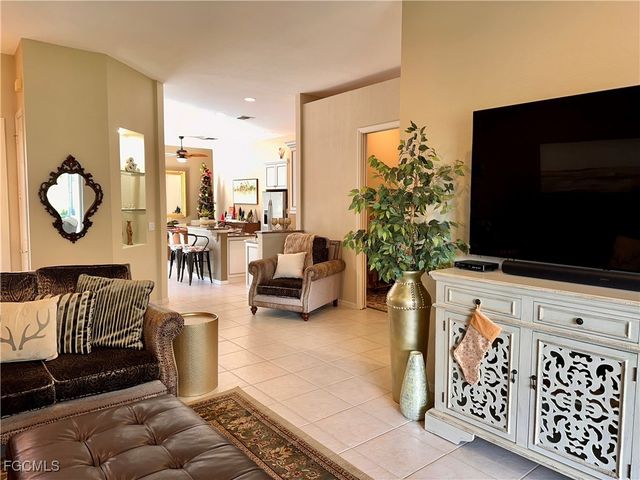 3411 Marbella CT, Bonita Springs, FL 34134