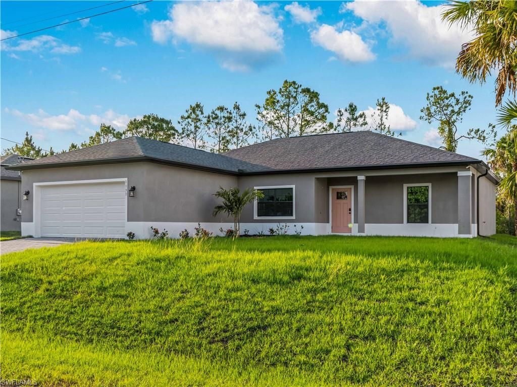 1131 Augusta ST E, LEHIGH ACRES, FL 33974 — exterior