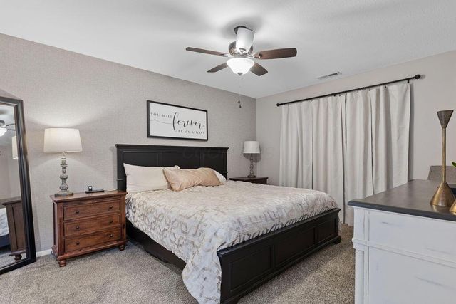 8378 Greyhawk Circle, Columbus, OH 43240