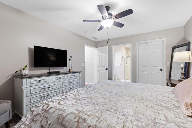 8378 Greyhawk Circle, Columbus, OH 43240