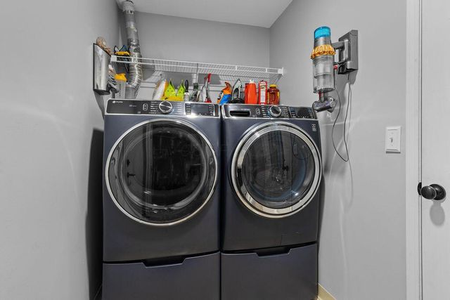 8378 Greyhawk Circle, Columbus, OH 43240