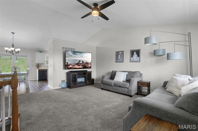 2133 Matilda Court, Washington, MO 63090