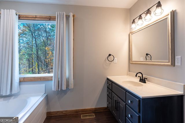 334 Ponderosa Road, Ellijay, GA 30540