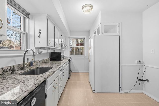 2502 HUGHES RD, Hyattsville, MD 20783