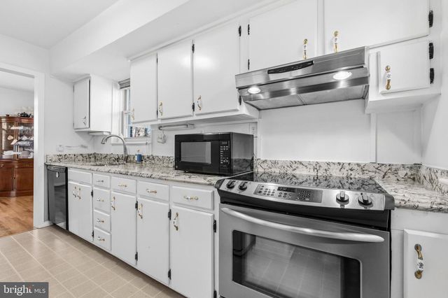 2502 HUGHES RD, Hyattsville, MD 20783