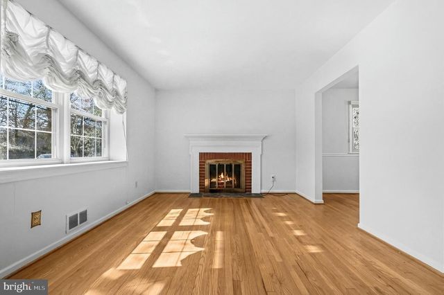 2502 HUGHES RD, Hyattsville, MD 20783