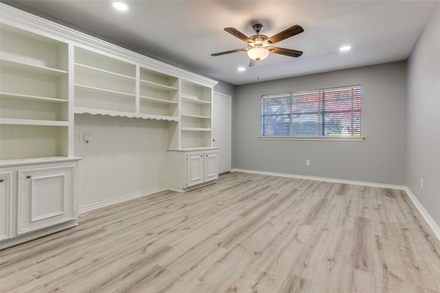 5529 Tanbark Road, Dallas, TX 75229