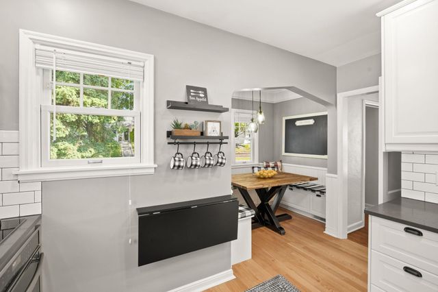 1512 Eleanor Avenue, Saint Paul, MN 55116