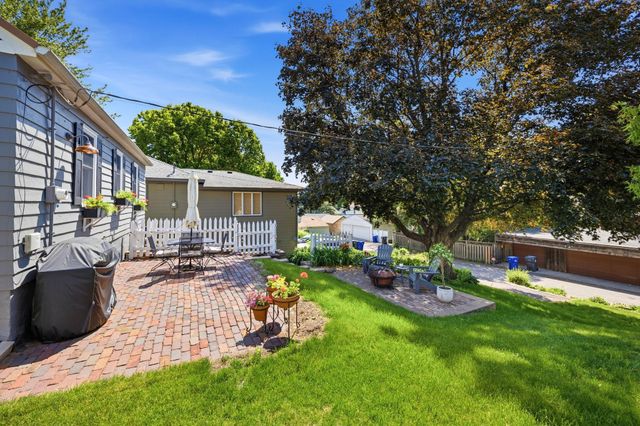 1512 Eleanor Avenue, Saint Paul, MN 55116