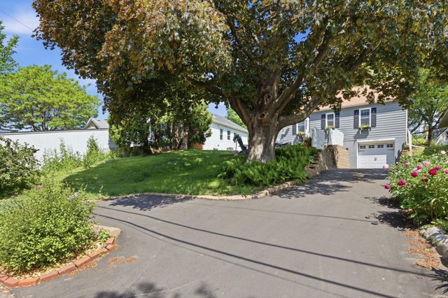 1512 Eleanor Avenue, Saint Paul, MN 55116