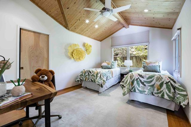 425 Claremont Way, Menlo Park, CA 94025