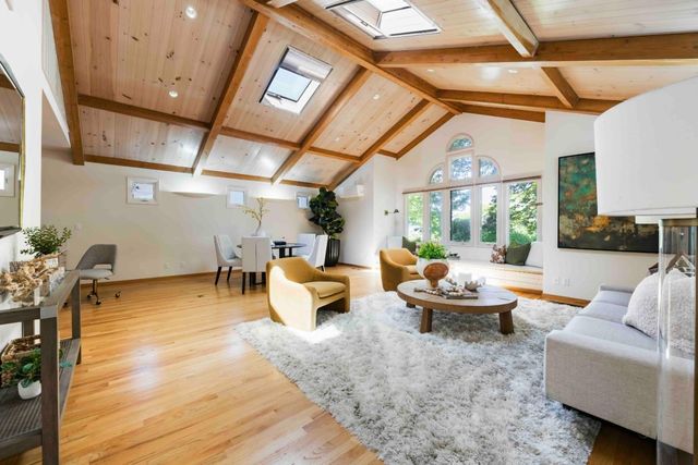 425 Claremont Way, Menlo Park, CA 94025