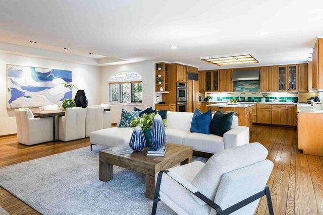 425 Claremont Way, Menlo Park, CA 94025