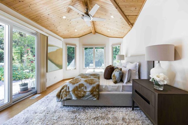 425 Claremont Way, Menlo Park, CA 94025