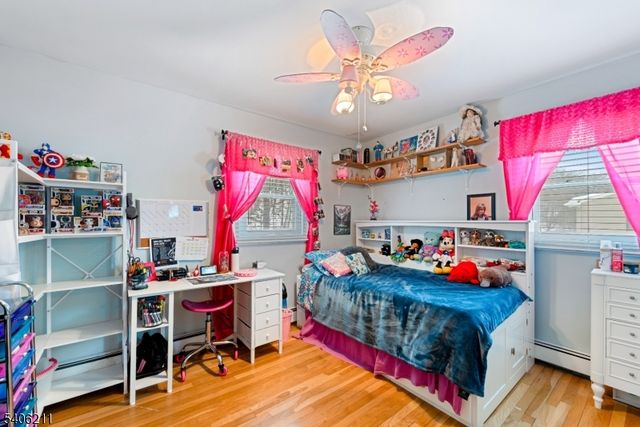 20 Roosevelt Dr, Ogdensburg Boro, NJ 07439