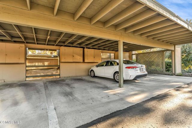 245 Oakleaf Drive 202, Thousand Oaks, CA 91360