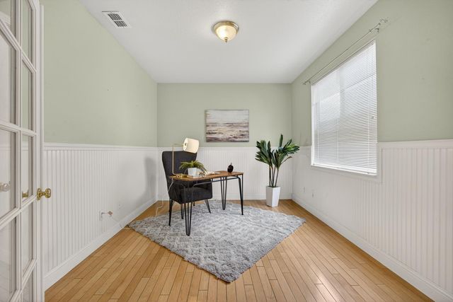 5216 Wyndham Oak Ln, Carmichael, CA 95608