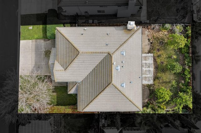 5216 Wyndham Oak Ln, Carmichael, CA 95608