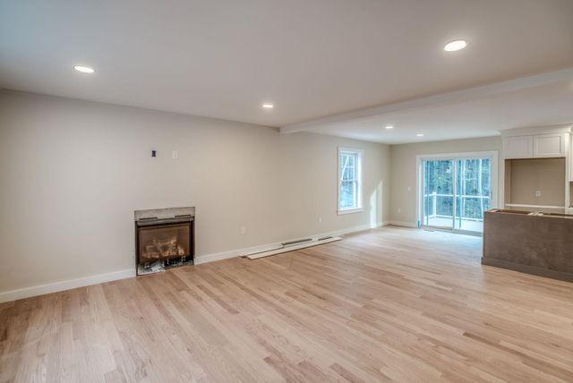 23 Bessie Leavitt Lane, New Boston, NH 03070