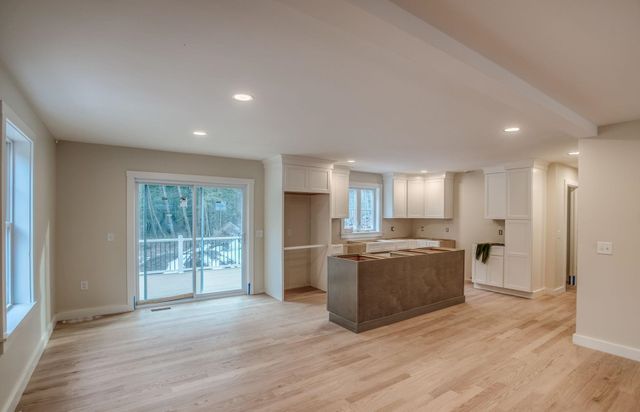 23 Bessie Leavitt Lane, New Boston, NH 03070