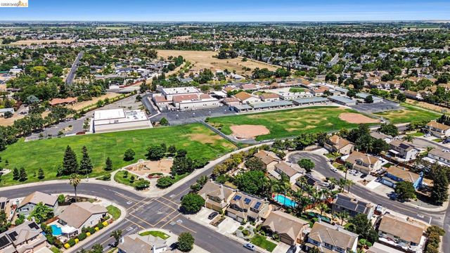894 Stonewood Dr, Brentwood, CA 94513