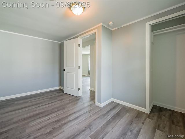20380 Floral Street, Livonia, MI 48152