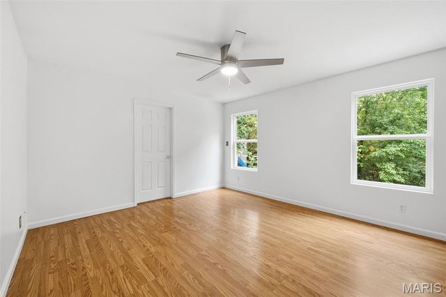 24 Glenwood Drive, Fenton, MO 63026
