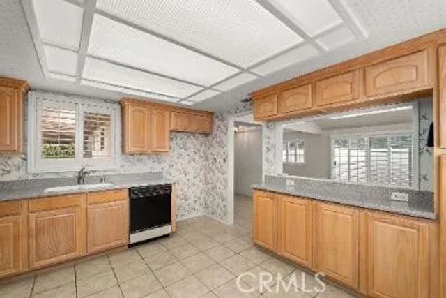 2116 Jacaranda Court, San Bernardino, CA 92404