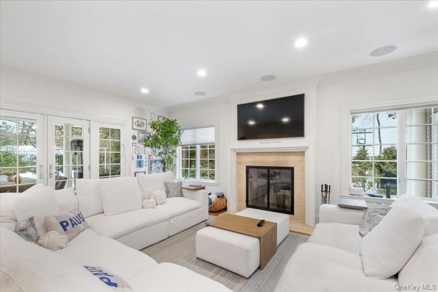 38 Sage Terrace, Scarsdale, NY 10583