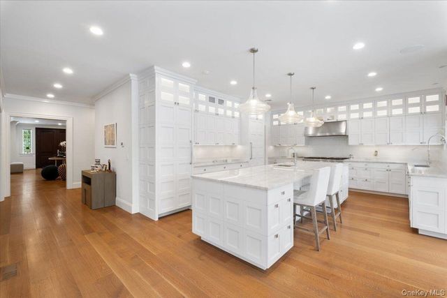 38 Sage Terrace, Scarsdale, NY 10583