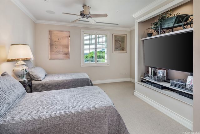 1740 S Beretania Street 25, Honolulu, HI 96826