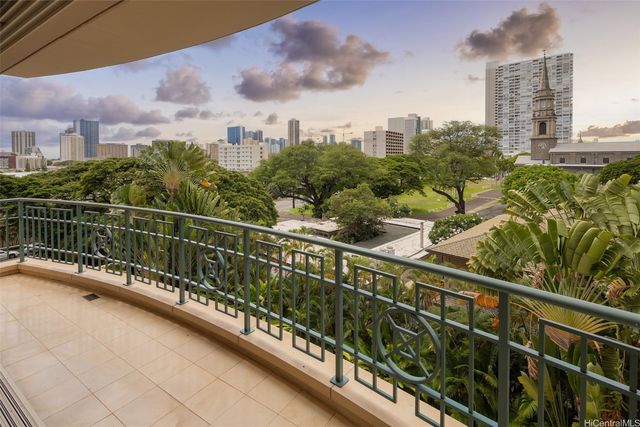 1740 S Beretania Street 25, Honolulu, HI 96826