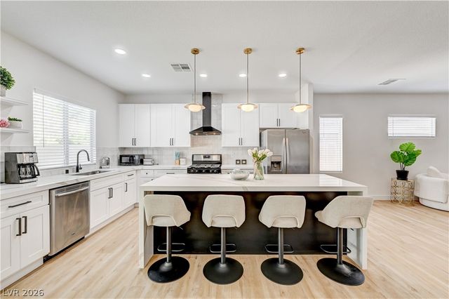 3236 Rushing Waters Place, Las Vegas, NV 89135