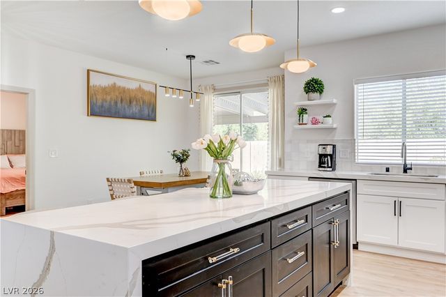 3236 Rushing Waters Place, Las Vegas, NV 89135