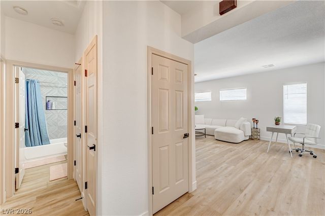 3236 Rushing Waters Place, Las Vegas, NV 89135