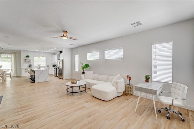 3236 Rushing Waters Place, Las Vegas, NV 89135