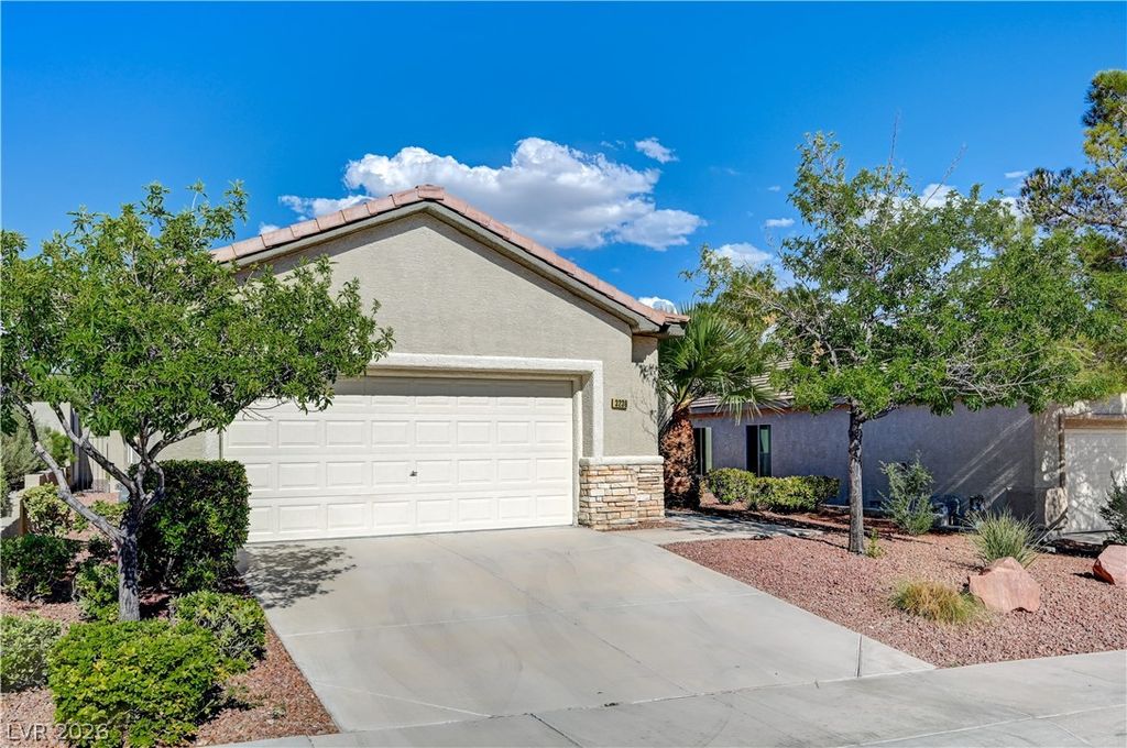 3236 Rushing Waters Place, Las Vegas, NV 89135