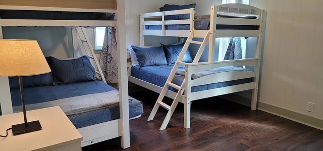 910 Baird Street, Cleburne, TX 76033