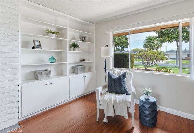 1339 E Greenview Drive, Orange, CA 92866