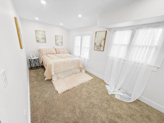 5113 N 55th STREET, Milwaukee, WI 53218