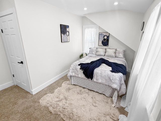 5113 N 55th STREET, Milwaukee, WI 53218