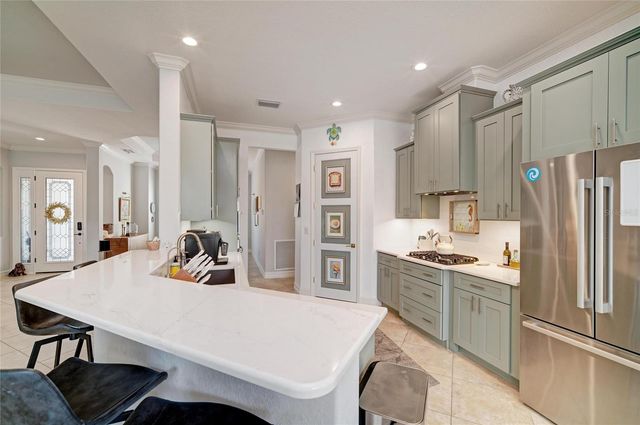 5672 CLOVERLEAF RUN, Lakewood Ranch, FL 34211