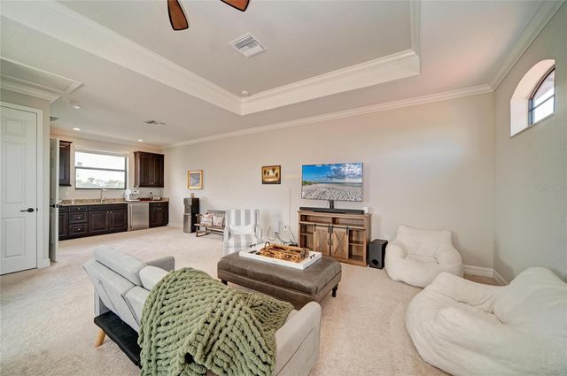 5672 CLOVERLEAF RUN, Lakewood Ranch, FL 34211